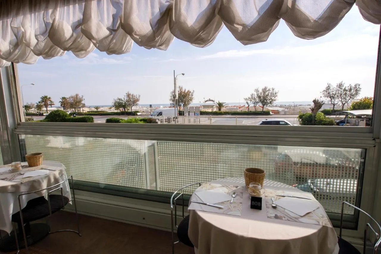 Hotel Derby Римини Италия